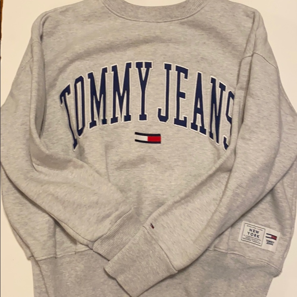 TOMMY HILFIGER Grey Sweatshirt